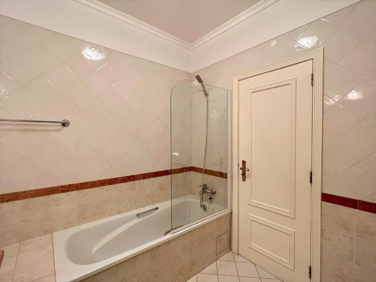 Vilamoura Central 2 With Pool By Homing Екстериор снимка