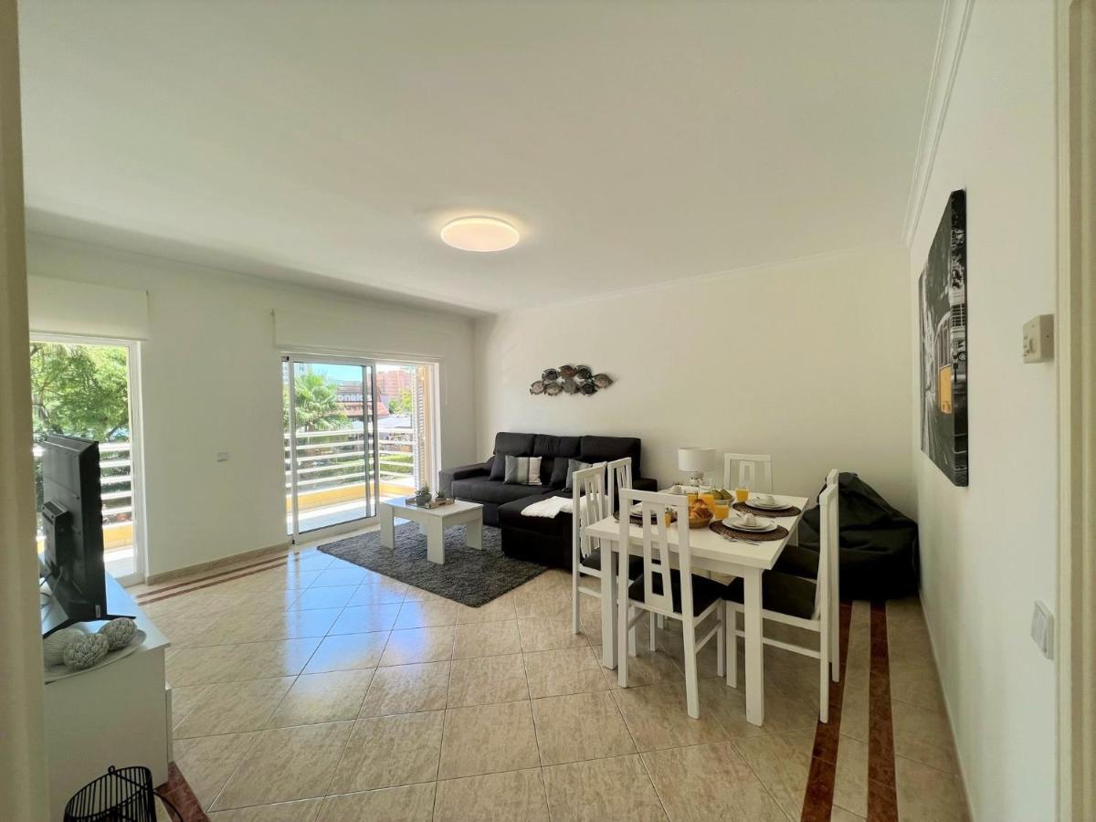 Vilamoura Central 2 With Pool By Homing Екстериор снимка